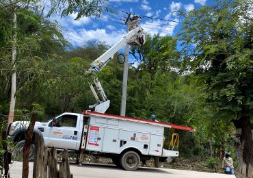 Edesur trabaja en la colocación de 350 nuevas luminarias LED en San Juan