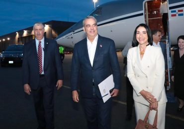 Presidente Luis Abinader llega a Washington donde recibirá reconocimiento por su liderazgo en las Américas