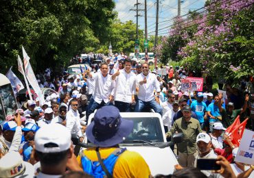 David Collado y Víctor Pichardo cierran campaña en Monte Plata con llamado a sellar triunfo PRM