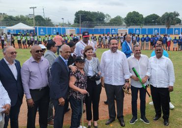 Inauguran complejo deportivo “La Zafra” en Santo Domingo Este