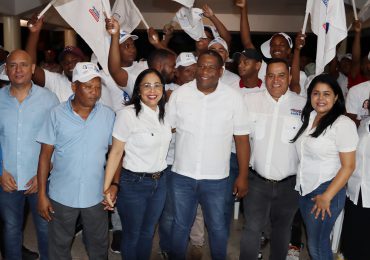 Movimiento Comprometidos con la Patria respalda a Félix Encarnación, candidato a diputado por la circunscripción número 4 MSDO"