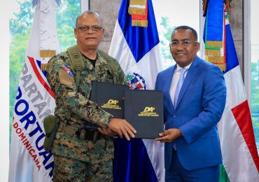 Departamento Aeroportuario y Ejército firman acuerdo; fortalecerán seguridad nacional vía red helipuertos