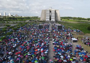 Arquidiócesis de Santo Domingo celebra Corpus Christi frente al Faro Colón con el lema "Señor, danos siempre de ese pan" (Jn 6, 34)