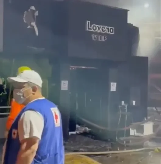 Incendio en discoteca Lovera VIP en Santiago de los Caballeros deja una víctima fatal