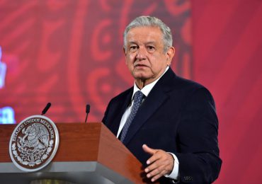 López Obrador destaca caída de flujos migratorios en frontera con EEUU