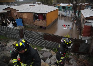 Frente frío que alarmó a Chile se dirige a Argentina tras dejar miles de damnificados