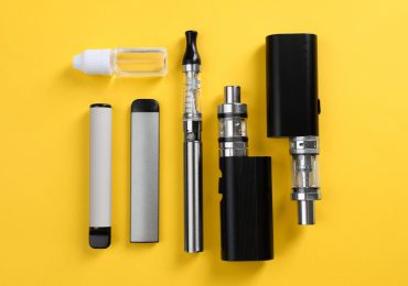 Expertos en salud aseguran que, con regulaciones correctas, los vapes podrían seguir reduciendo el consumo de cigarrillos