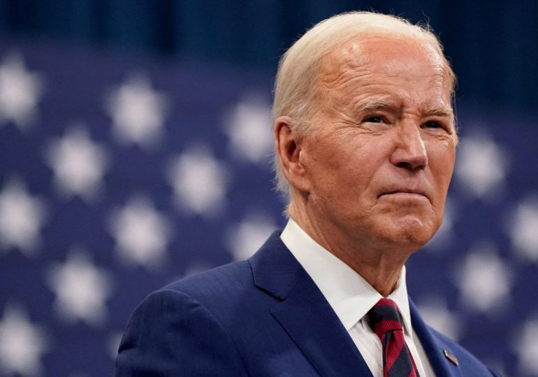 Biden está considerando proteger de la deportación a indocumentados casados con estadounidenses