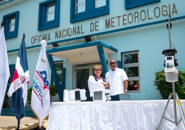 DA realiza donativo de equipo a Onamet; facilitará rescates en helipuerto Parque Nacional José Armando Bermúdez