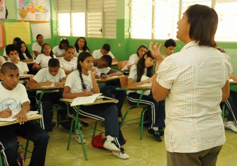 La inteligencia artificial es un nuevo desafío para los profesores dominicanos