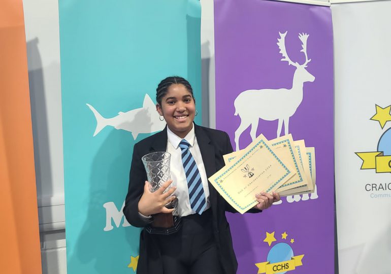 Estudiante dominicana alcanza récords y obtiene reconocimientos en colegio de Escocia