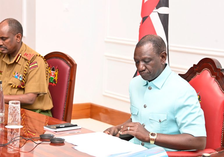 Presidente de Kenia se compromete restaurar la paz en Haití