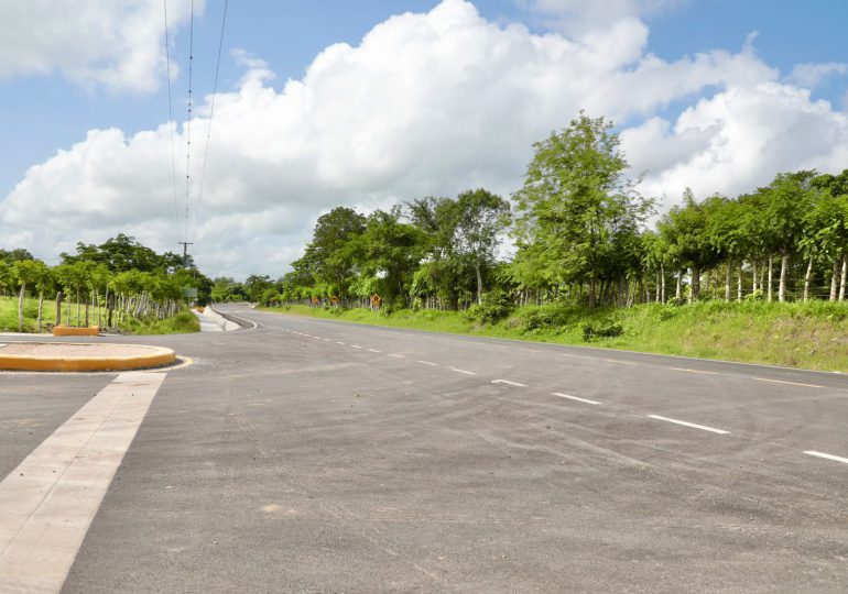 Presidente Abinader entrega reconstrucción de carretera La Candelaria-Bejucal- Magarín que impacta a más de 175 mil personas de Hato Mayor y El Seibo