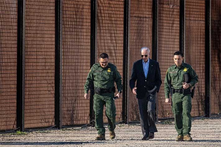 Pensando en su revancha ante Trump, Biden se apresta a limitar migración desde México