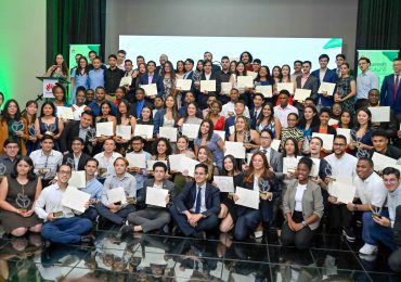 Huawei invita a estudiantes dominicanos a participar en el programa Semillas para el futuro 2024