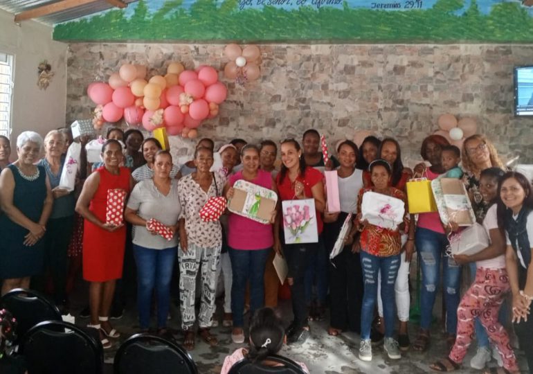 «De Madre a Madre»: el esperado encuentro de mujeres realizado por MICDINIA