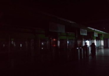Reportan apagón en el Metro de Santo Domingo