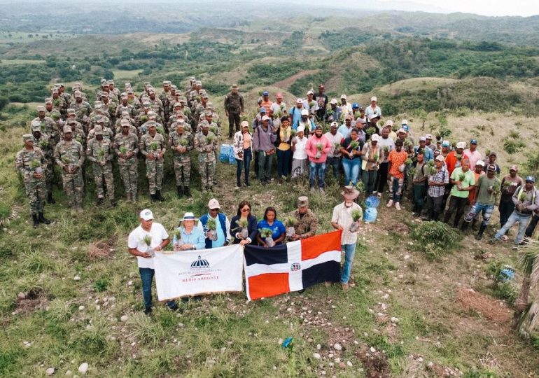 Ejército lleva a cabo jornada de reforestación en conmemoración del Día Mundial del Medio Ambiente