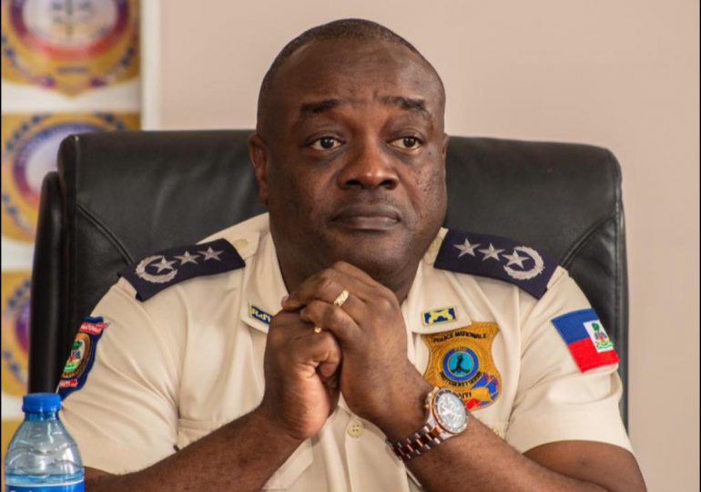 Destituyen al jefe de la policía de Haití tras críticas por no proteger a agentes de las pandillas