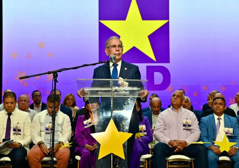 Danilo Medina llama a la unidad y renovación del PLD