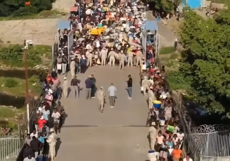 Cesfront logra entrada moderada de miles de haitianos a mercado fronterizo de Dajabón
