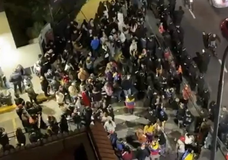 Venezuela denuncia al Gobierno de Milei por asedio a su embajada en Buenos Aires