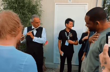 Will Smith y Ed Sheeran reciben lección de flauta de Andrea Bocelli