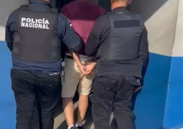 Detienen a hombre por abusar sexualmente y agredir a menores en San Cristóbal