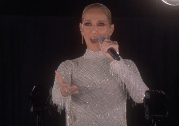 Céline Dion reaparece triunfal en lo alto de la torre Eiffel cantando en los Juegos Olímpicos