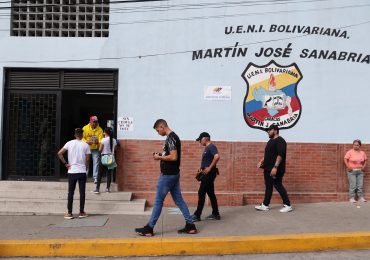 EL 95 % de los centros de votación están operativos en Venezuela