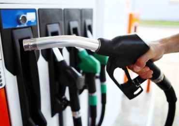 Mayoría de los combustibles mantienen su precio