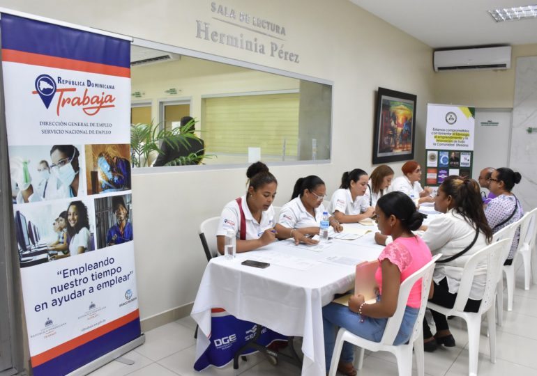 Ministerio de Trabajo invita a jornada y feria de empleo para Santo Domingo Este y Santiago