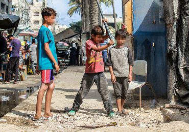 La sarna y los piojos se propagan entre los niños de Gaza