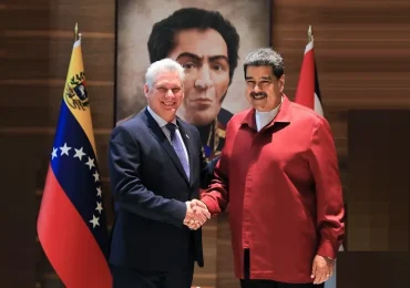 Presidente de Cuba llama a Nicolás Maduro para felicitarlo por "histórico triunfo electoral"