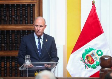 Perú llama a consulta a su embajador en Venezuela por resultados de elecciones