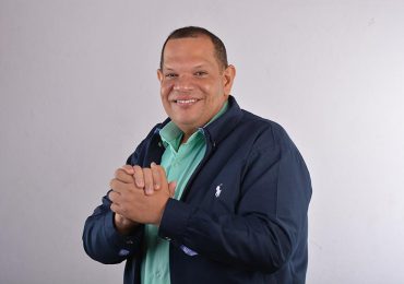 Exalcalde Carlos Guzmán formaliza declaración jurada de bienes en Cámara de Cuentas