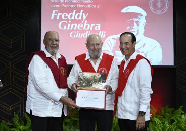 Freddy Ginebra reconocido como Profesor Honorífico del INTEC