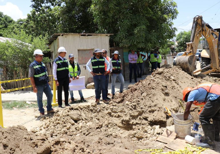 Avanza primera etapa instalación redes de agua potable en Cienfuegos