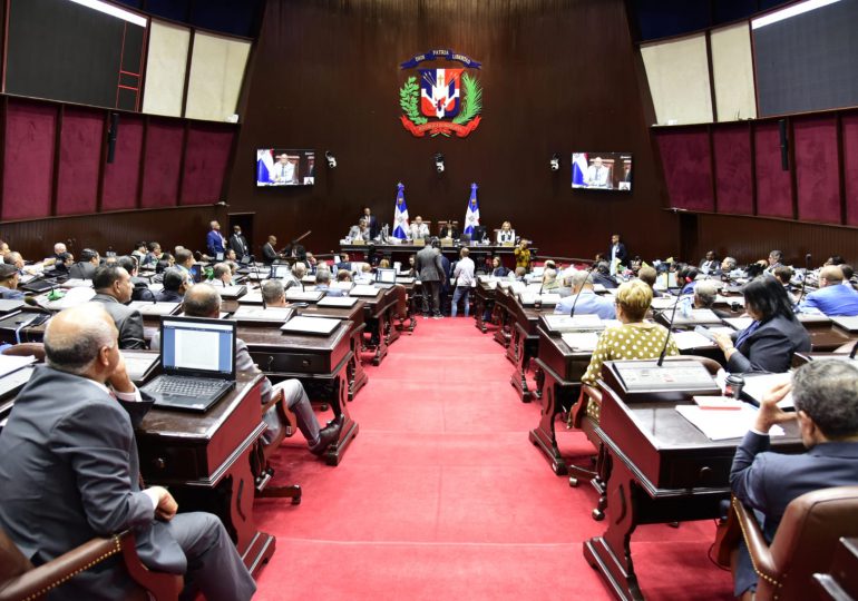 Comisión que estudia el Código Penal invita a participar a Vistas Públicas este lunes