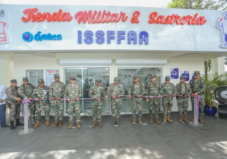 ISSFFAA inaugura tienda Militar con Sastrería y Óptica en la 1ra. Brigada de Infantería del ERD
