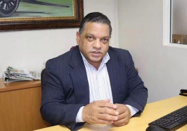 Mario Díaz renuncia de Conatra y anuncia creación de nueva confederación