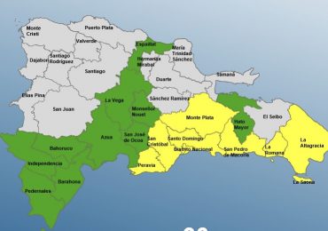 COE: 18 provincias en alerta por onda tropical localizada sobre Puerto Rico