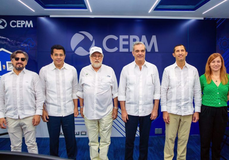 CEPM presenta al presidente Abinader su exitoso modelo de gestión energética en el país