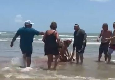 Bañistas fueron atacados por tiburón en playa de Texas