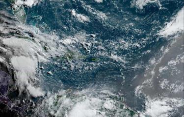 Onda tropical número 25 atrae precipitaciones significativas y aumenta riesgo de inundaciones en República Dominicana