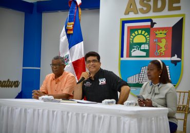 Dío Astacio realiza reunión de emergencia con alcaldes pedáneos ante efectos de huracán Beryl