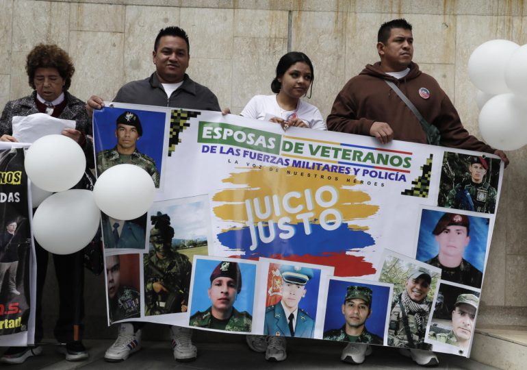 Familiares de exmilitares colombianos encarcelados en Haití exigen que se haga justicia