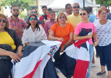 Decenas de personas se congregan en el Parque Velazcasas para apoyar a Marileidy Paulino en la final olímpica