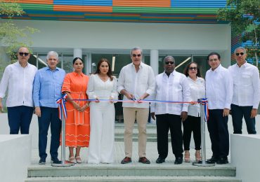 Presidente Luis Abinader inaugura el primer Centro de Desarrollo Integral para la mujer del país