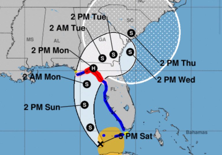 Debby podría convertirse en huracán a medida que se aproxime a Florida